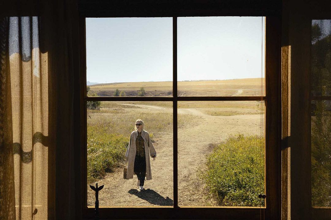 The Madison : Photo Michelle Pfeiffer