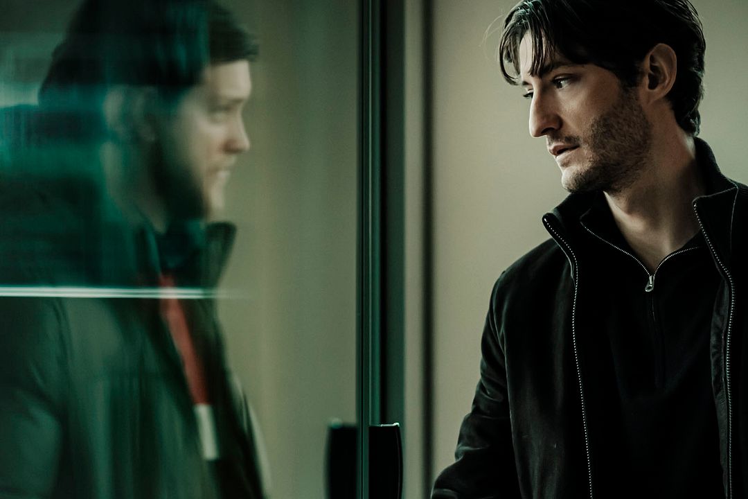 Gourou : Photo Pierre Niney, Anthony Bajon
