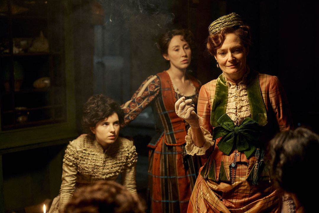 A Thousand Blows : Photo