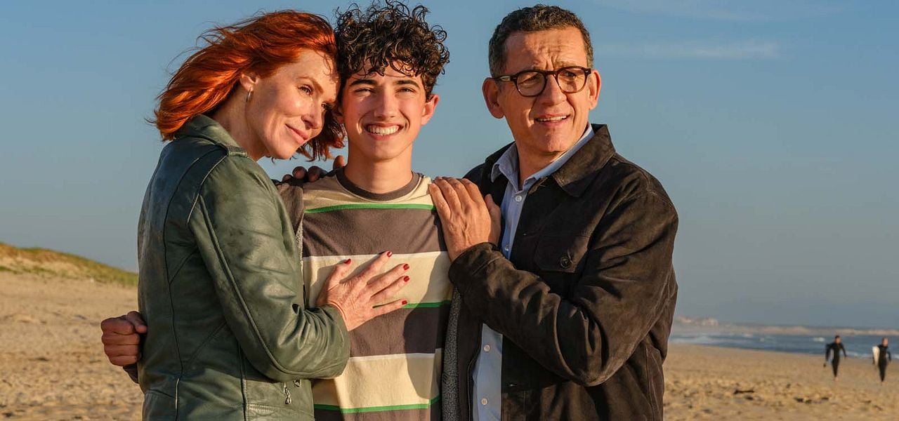 Regarde : Photo Ewan Bourdelles, Audrey Fleurot, Dany Boon