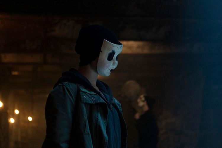 The Strangers - Chapter 3 : Photo