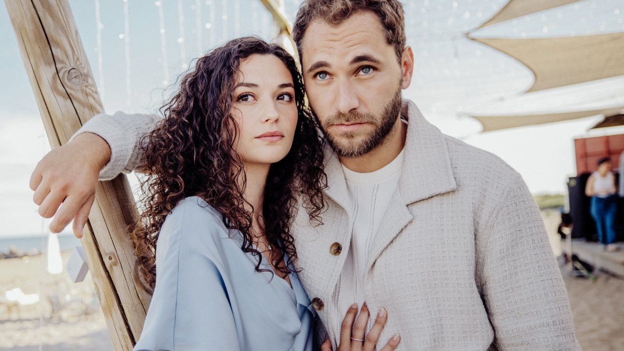 Demain nous appartient : "Ils en meurent d'envie"... Nordine et Manon  bientôt mariés ? - News Séries - AlloCiné