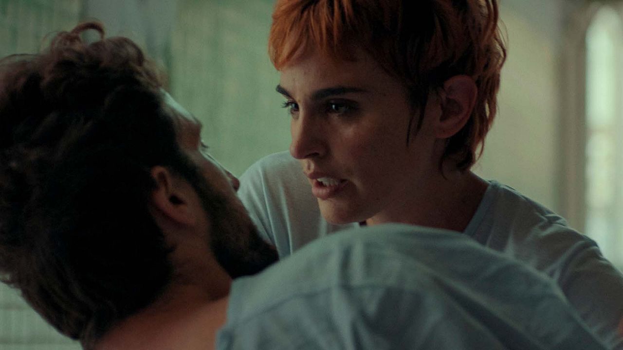 À l'amour, à la mort : Photo Verónica Echegui, Joan Amargós