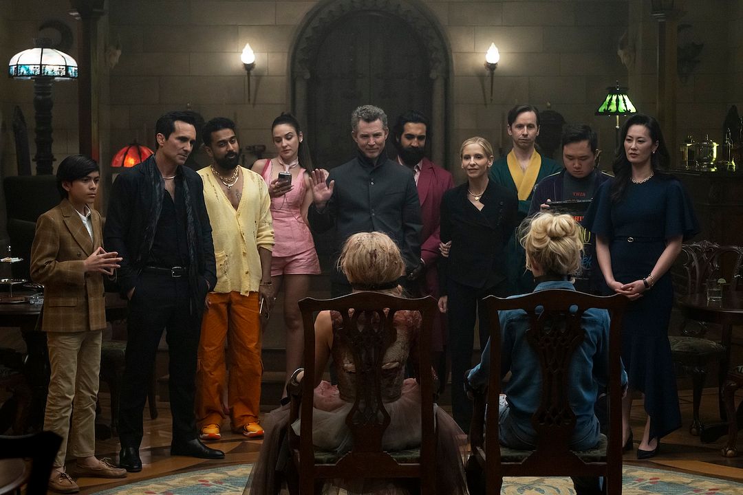 Wedding Nightmare : deuxième partie : Photo Nadeem Umar-Khitab, Juan Pablo Romero, Kathryn Newton, Sarah Michelle Gellar, Daniel Berini, Antony Hall, Varun Saranga, Samara Weaving, Olivia Cheng, Masa Lizdek, Néstor Carbonell, Shawn Hatosy