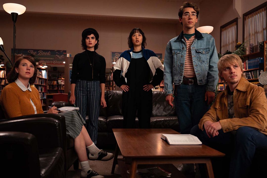 School Spirits : Photo