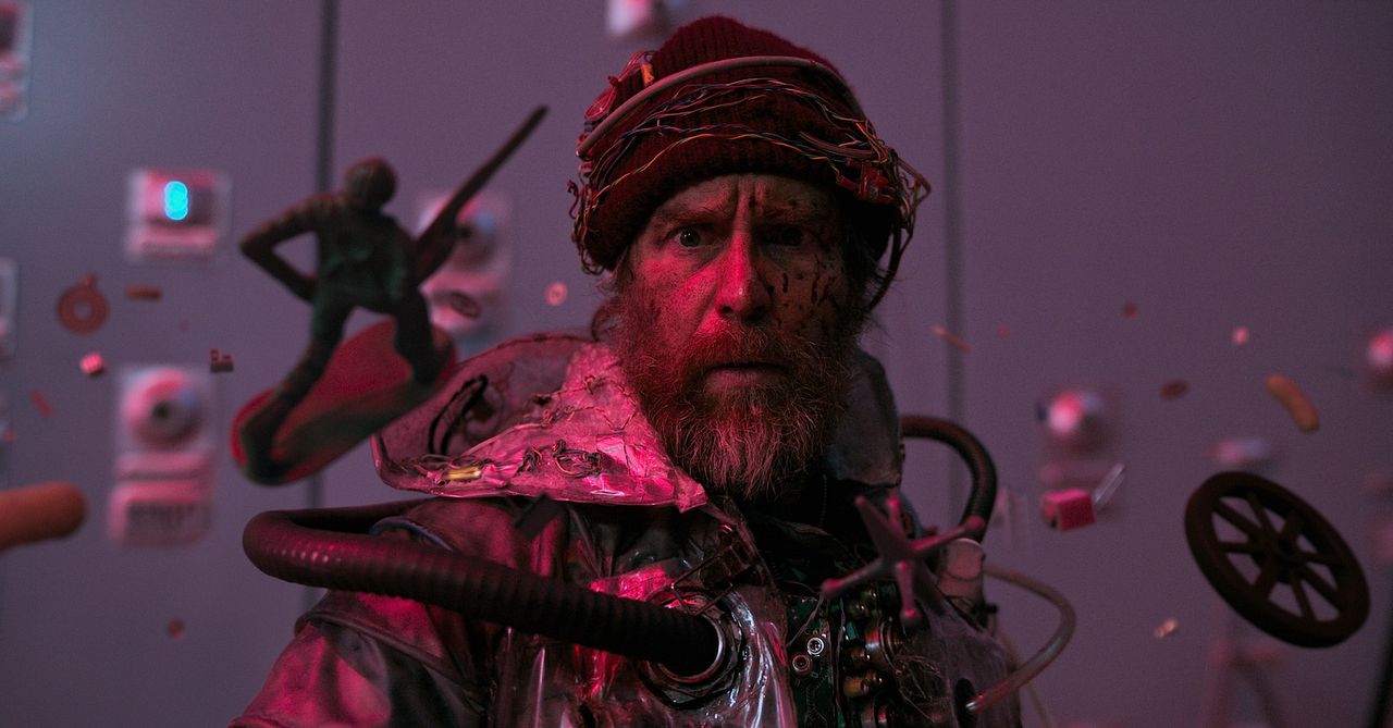 Good Luck Have Fun Don't Die : Photo Sam Rockwell