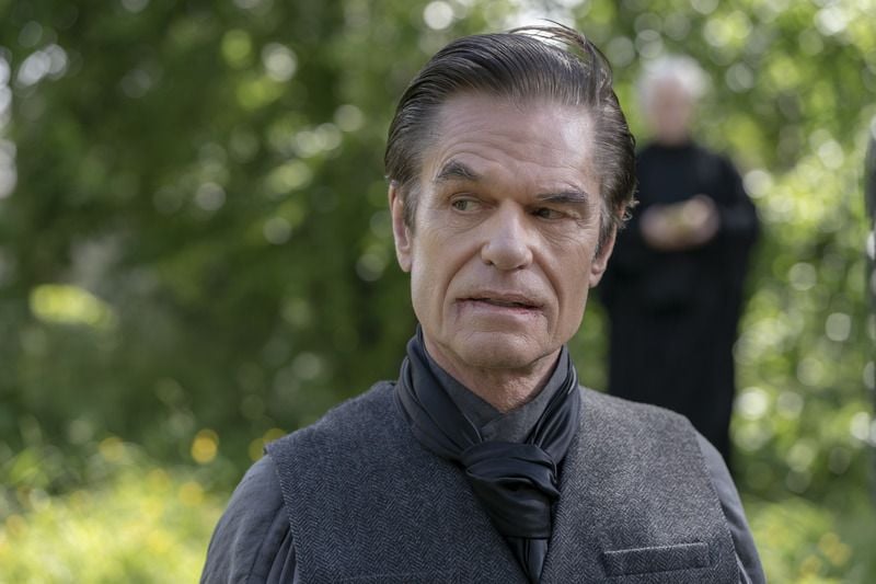 Mayfair Witches : Photo Harry Hamlin