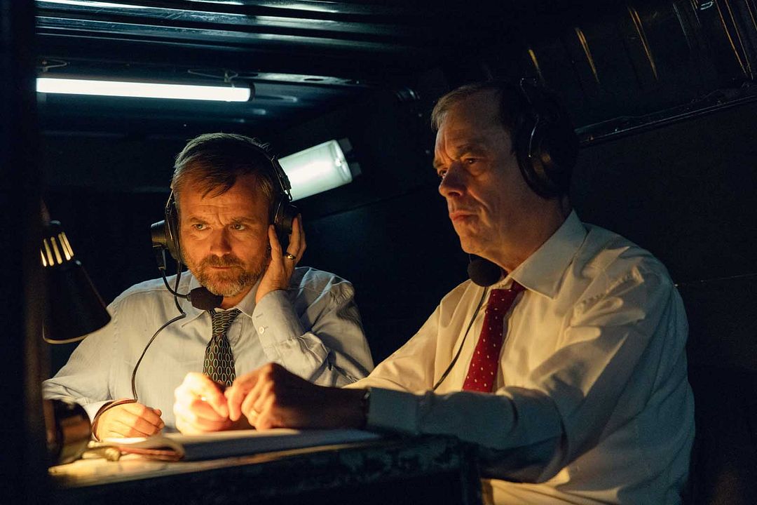 Sous ses yeux : Photo Kevin Eldon, Neil Maskell