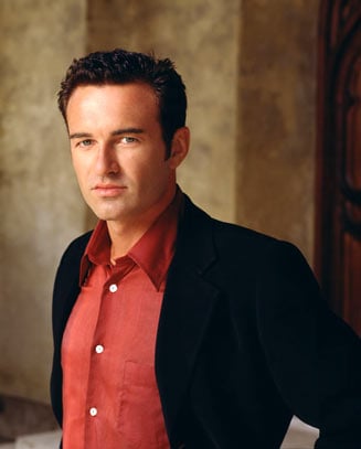 Photo Julian McMahon