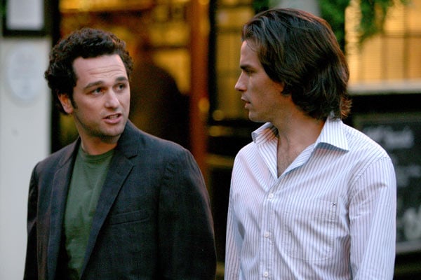 Love (et ses petits désastres) : Photo Santiago Cabrera, Matthew Rhys