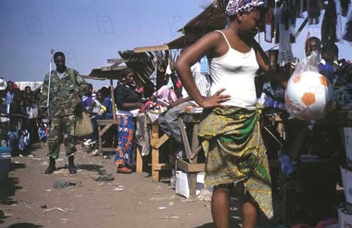 Un Héros : Photo Zezé Gamboa, Oumar Makena Diop