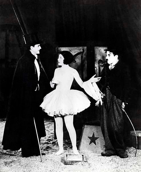 Le Cirque : Photo George Davis, Charles Chaplin, Merna Kennedy