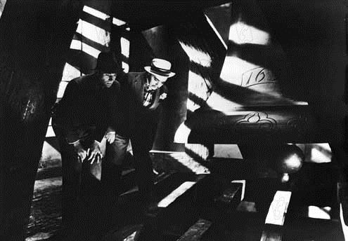Quatre de l'espionnage : Photo John Gielgud, Alfred Hitchcock, Peter Lorre