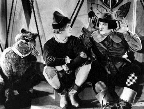Laurel et Hardy : La marche des soldats de bois : Photo Charles Rogers, Stan Laurel, Oliver Hardy