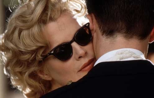 L.A. Confidential : Photo Curtis Hanson, Kim Basinger