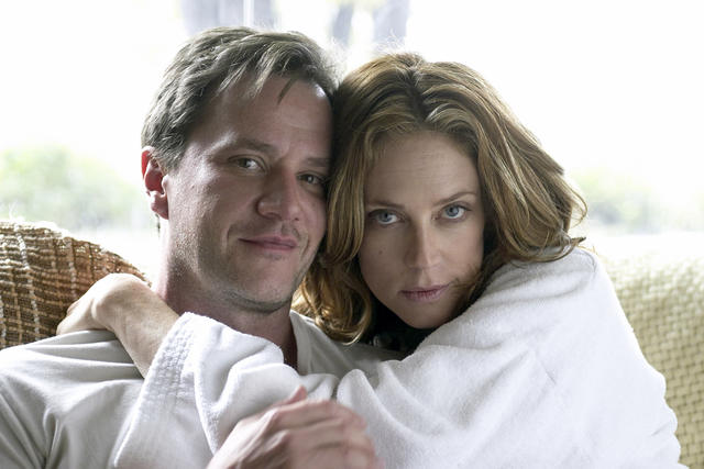 Photo Tim DeKay, Ally Walker