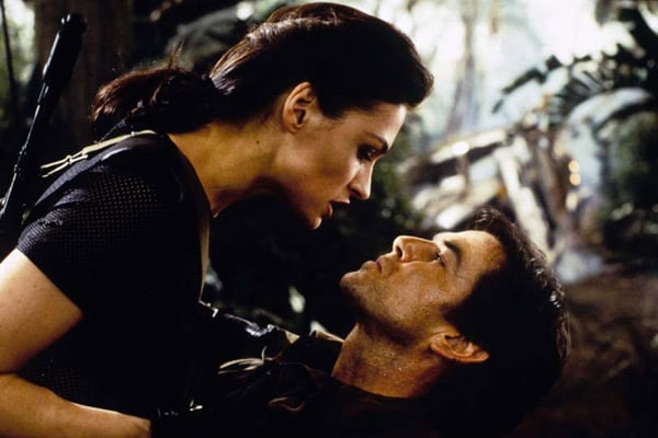 GoldenEye : Photo Famke Janssen, Pierce Brosnan