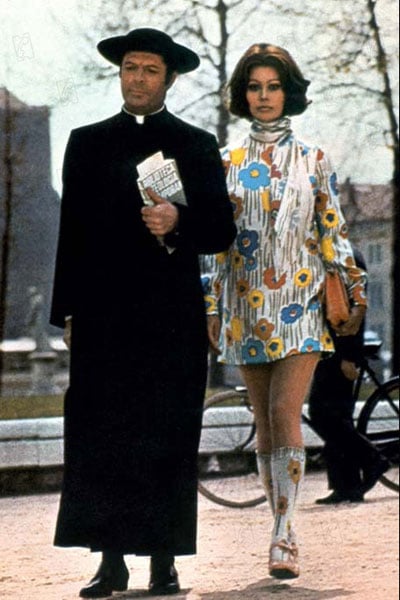 La Femme du prêtre : Photo Sophia Loren, Marcello Mastroianni, Dino Risi