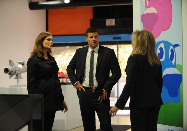 Bones : Photo David Boreanaz, Morgan Fairchild, Emily Deschanel