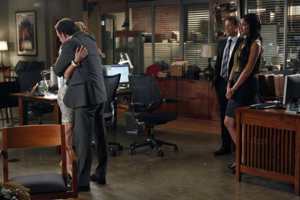 La Loi selon Harry : Photo Mark Valley, Nate Corddry, Karen Olivo, Brittany Snow