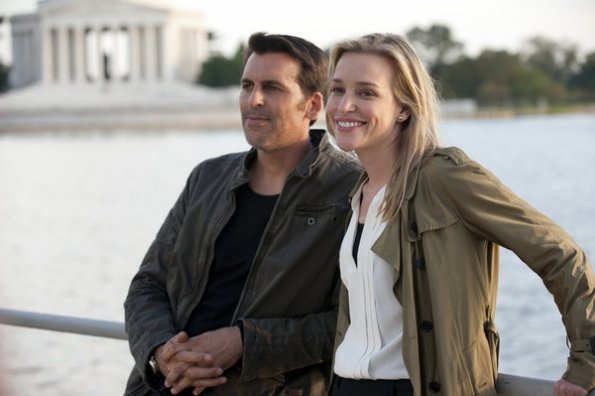 Covert Affairs : Photo Piper Perabo, Oded Fehr