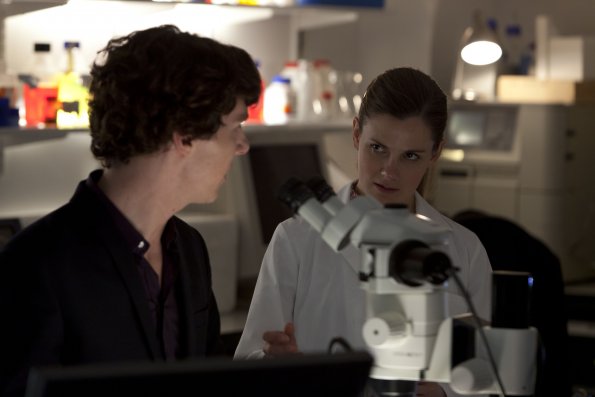Sherlock : Photo Benedict Cumberbatch, Louise Brealey