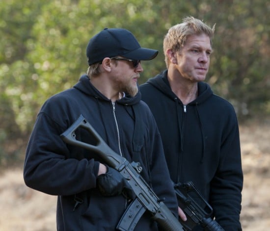 Sons of Anarchy : Photo Kenny Johnson, Charlie Hunnam