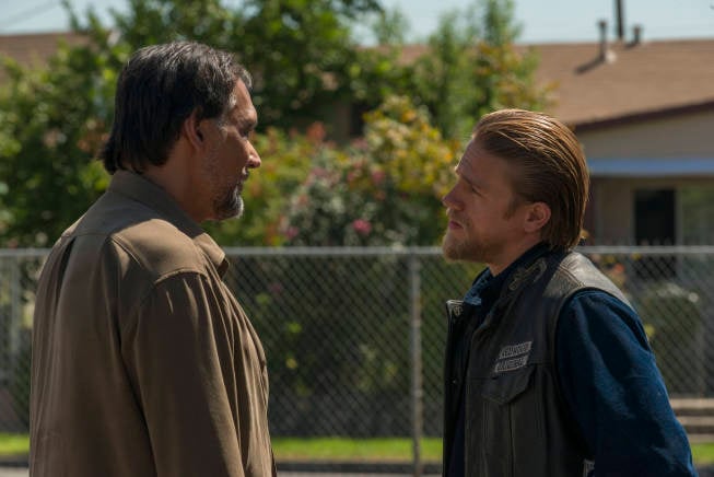 Sons of Anarchy : Photo Charlie Hunnam, Jimmy Smits