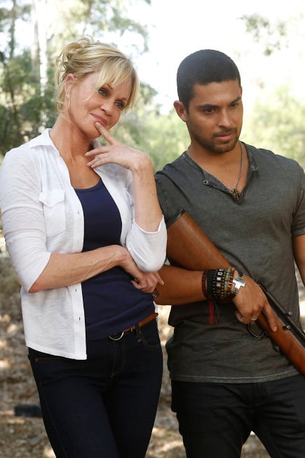 Raising Hope : Photo Wilmer Valderrama, Melanie Griffith