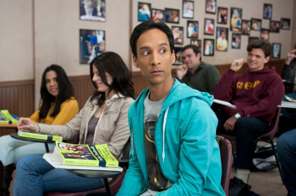Community : Photo Danny Pudi