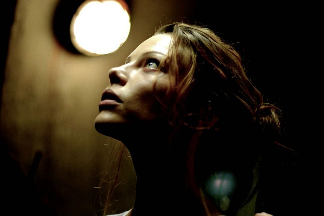 The Divide : Photo
