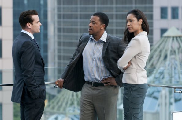 Suits : avocats sur mesure : Photo Russell Hornsby, Gabriel Macht, Gina Torres