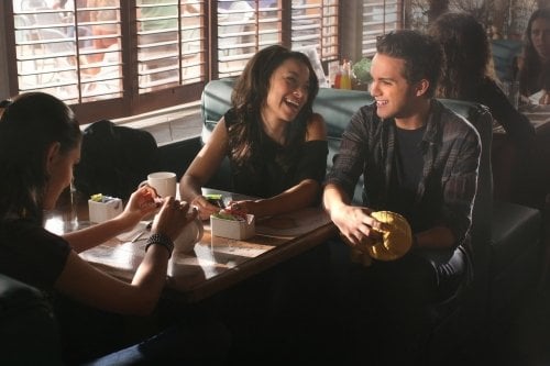 The Secret Circle : Photo Phoebe Tonkin, Jessica Parker Kennedy, Thomas Dekker