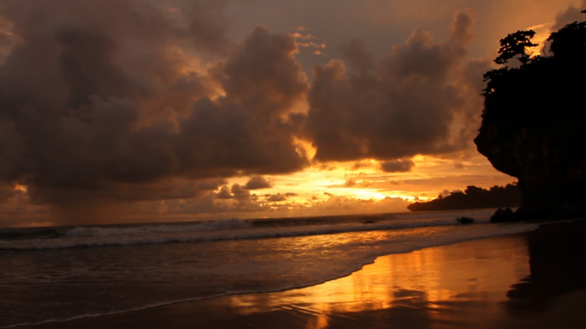 Jenglot pantai selatan : Photo