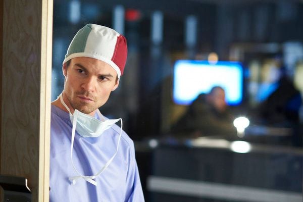 Saving Hope : au-delà de la médecine : Photo Daniel Gillies