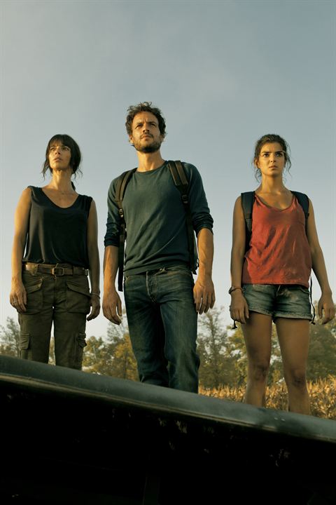 The End : Photo Daniel Grao, Maribel Verdú, Clara Lago