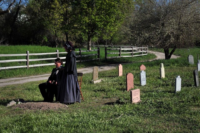 Redemption: For Robbing the Dead : Photo