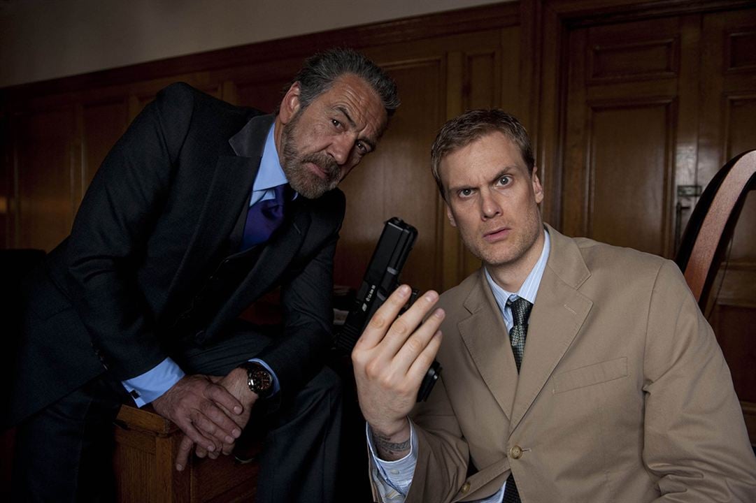 Spy (2011) : Photo Darren Boyd, Robert Lindsay