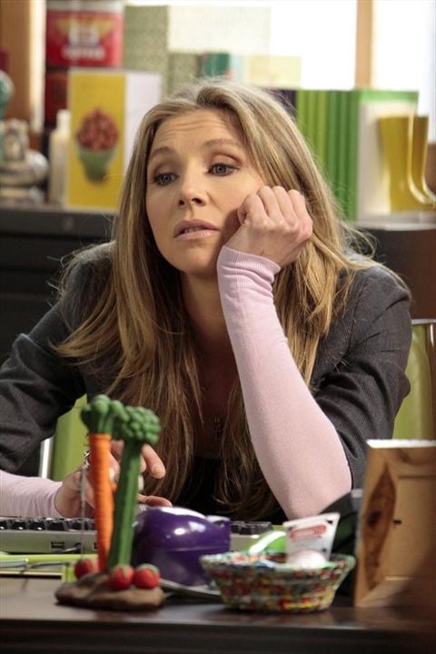 How To Live With Your Parents (For The Rest of Your Life) : Photo Sarah Chalke