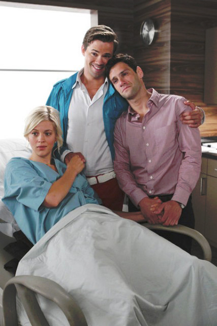 The New Normal : Photo Justin Bartha, Georgia King, Andrew Rannells