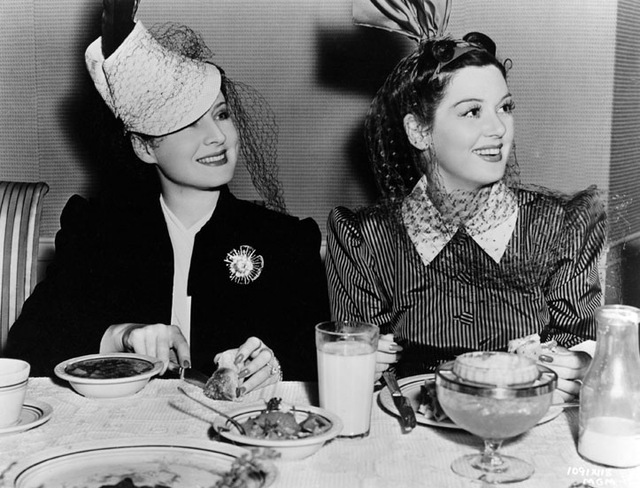 Femmes : Photo Rosalind Russell, Norma Shearer