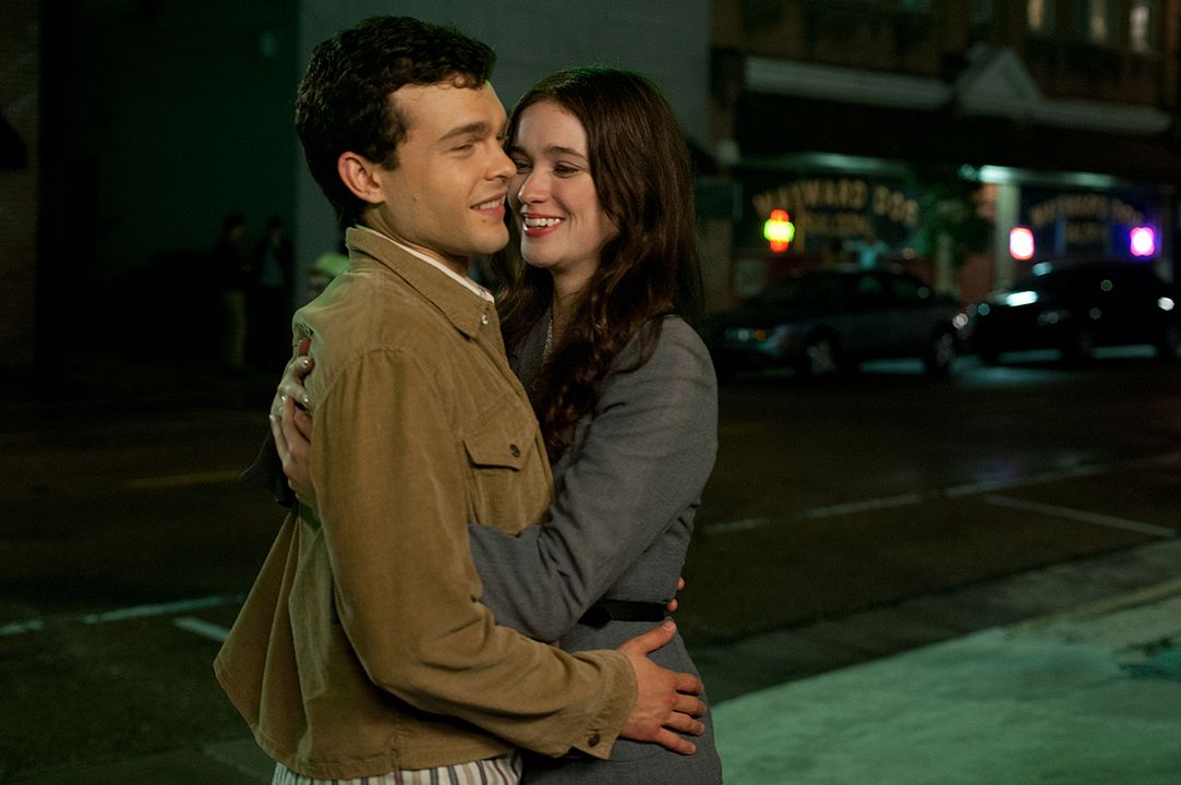 Sublimes créatures : Photo Alice Englert, Alden Ehrenreich