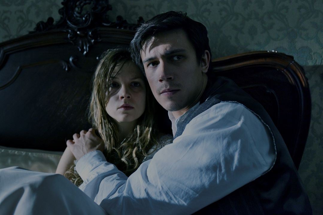 The Girl and Death : Photo Sylvia Hoeks, Leonid Bichevin