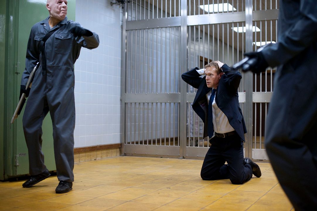 Inside Men : Photo Steven Mackintosh