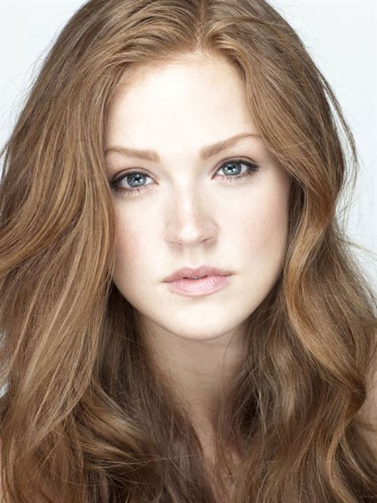 Qui Est Maggie Geha Alias La Nouvelle Poison Ivy Dans La Saison 3 De 