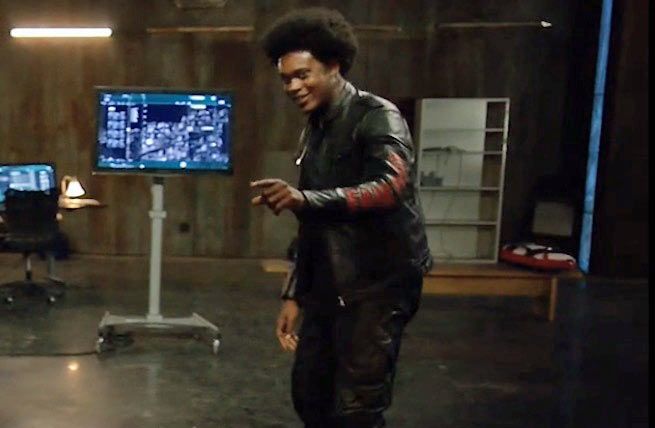 Arrow : découvrez le look de Mr. Terrific ! - AlloCiné