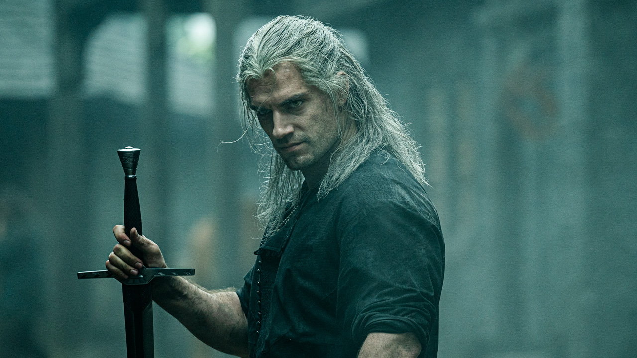 The Witcher sur Netflix : les abonnés ensorcelés par Henry Cavill et ses  scènes de combat - News Séries à la TV - AlloCiné