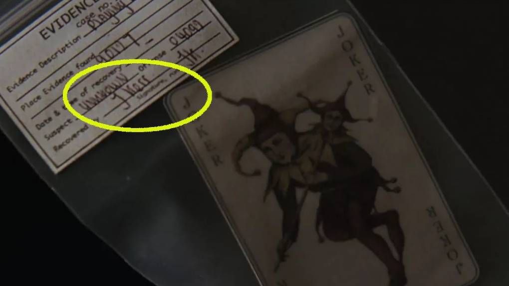 Batman Begins 12 Details Caches Dans Le Film La Carte Du Joker Allocine