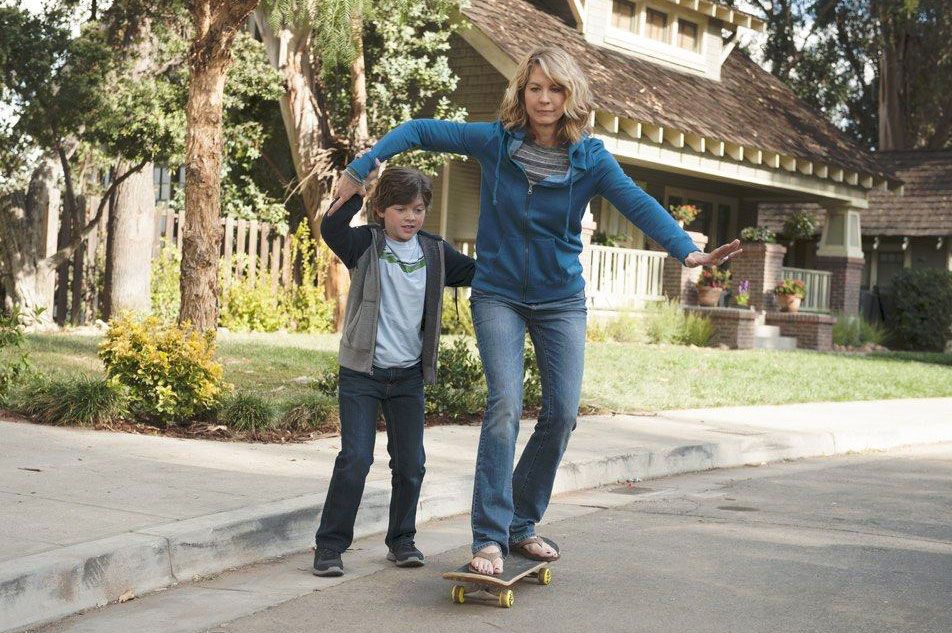 Growing Up Fisher : Photo Jenna Elfman, Eli Baker