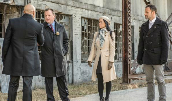 Elementary : Photo Aidan Quinn, Lucy Liu, Jonny Lee Miller